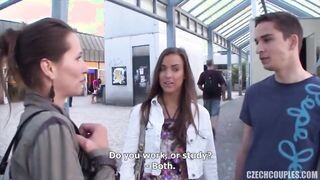 Amatőr tini pár pénzért reszel