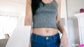Alina Lopez kedveli orálozni a bátyó faszát