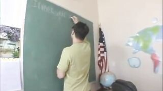 Óriási csöcsű tanárnők