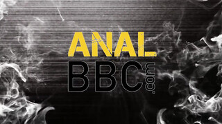 Anna De Ville élvezi a termetes hímvesszőt