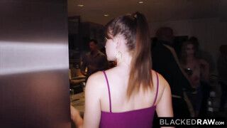 Riley Reid élvezi ha afro amerikaiak kufircolják