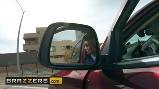 Brazzers - Kendra Lust imádja a hatalmas kukacot