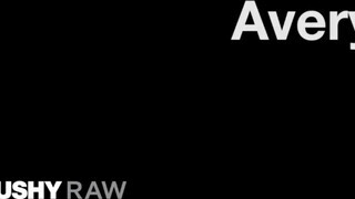 Avery Jane a gyönyörű néger fiatal - TUSHYRAW