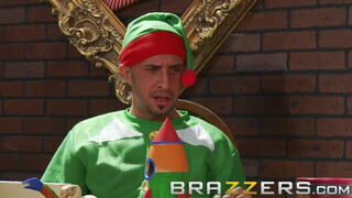 BRAZZERS - Cosplayes pali kufircolja a milfeket