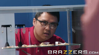 Brazzers - Whitney Wright méretes popsija meghágva