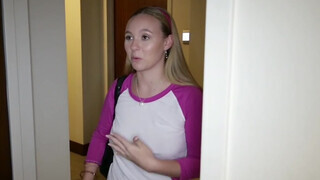 TeenPies - Tiffany Kohl vaginája megtöltve