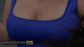 Brazzers - Quinn Waters zsenge ürgével kúr