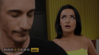 Brazzers - Zuzu Sweet-et segglyukba bassza a Barista csávó