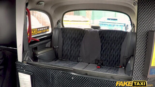 Fake Taxi - Jennifer Amilton a dögös szöszi