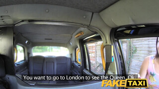 FakeTaxi - Dél Amerikai nőci közösül a taxissal