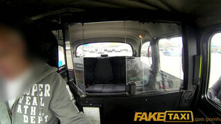 FakeTaxi - Kiki Minaj a csöcsös csoki pipi
