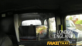 FakeTaxi - tinédzser gádzsi orálozza az idős taxist