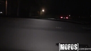 Mofos - Indigo Augustine a termetes cickós fiatal