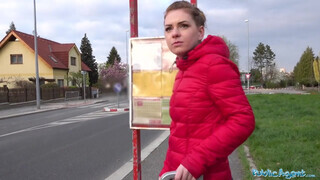 Public Agent - Amatőr szuka pénzért megkefélve