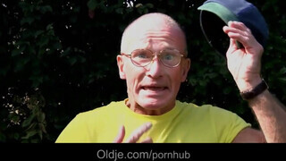 Öreg tata popóba kufircolja a kívánatos tinit