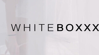WhiteBoxxx - hatalmas picsájú maca reggel is akar kefélni