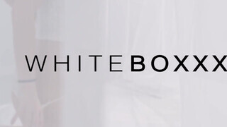 WhiteBoxxx - megujjaztam magam a emberem mellett
