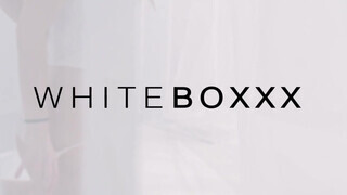 WhiteBoxxx - Tiffany Tatum magyar pipi megosztja a barátját