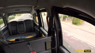 Fake Taxi - Rae Lil a perverz tinédzser nőci