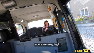 Fake Taxi - Kitetovált olasz csajszi megkefélve