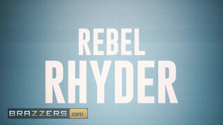 Brazzers - Adira Allure & Rebel Rhyder kicsinálnak egy csoki fügyit