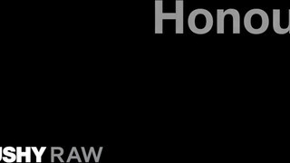 TUSHYRAW - Honour hatalmas seggébe betolják a kukacot
