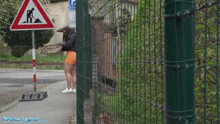 Public Agent - Csöcsös dél amerikai csajszika felszedve