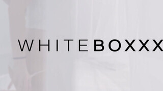 WhiteBoxxx - Renata Fox a gigászi fenekű orosz szuka