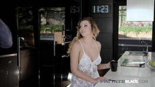 PrivateBlack - Anna Polina a termetes tőgyes zsenge szuka