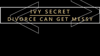 Karups - Ivy Secret a termetes keblű kívánatos milf