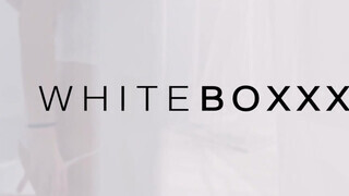 WHITEBOXXX - Anie Darling édeshármasban kamatyol