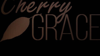 Cherry Grace hajnali kufircolása