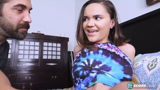 Naudi Nala vadul leszopja és lovagolja a gigantikus rúdat