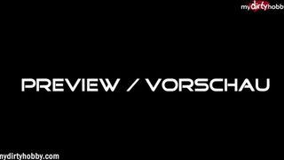 Világos Szőke tinédzser maca sztrapkóban pattan a faszra kint a castingon