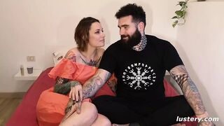 Silvia alázatos pippantása desmond péniszén latin amerikai hőn