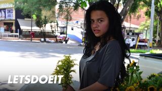 Aranyos csoki milf selena gomez mélyen reszelve spanyol muffban
