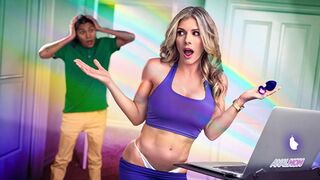 Cory Chase méretes popsiját a nevelő tinédzser farok megdugja