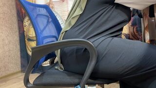 Srácom arab felesége felizgult a munkahelyén és megdugta magát a bugyijában