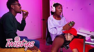 Twistys sztárjai, Hazel Grace és Rissa May forró lesbi kalandja méretes mellekkel és lyuk nyalással